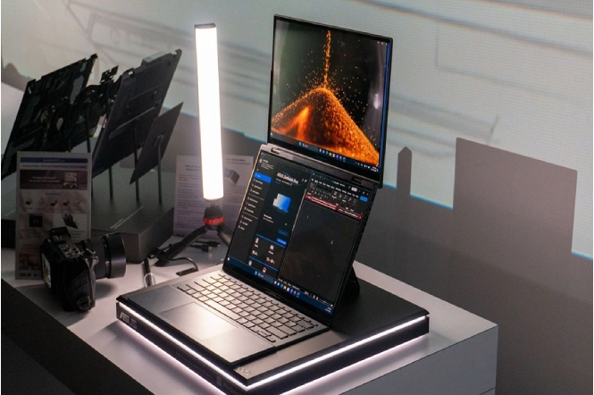 لپ‌تاپ Asus Zenbook Duo 2025 به عنوان بهترین برند لپ تاپ